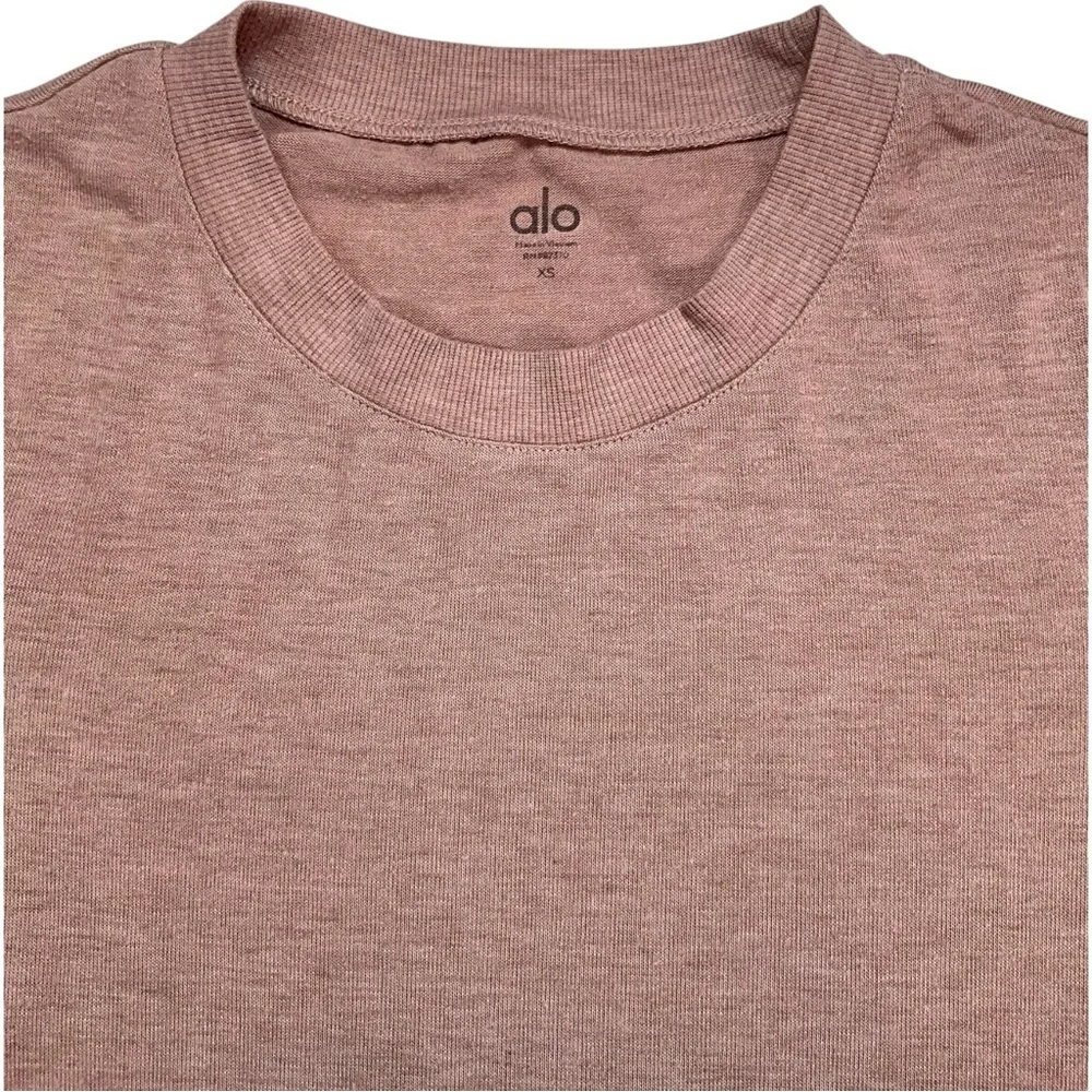 NWOT Alo Yoga Glimpse Split‎ Side Hem Long Sleeve Dusted Plum Heather Size Small